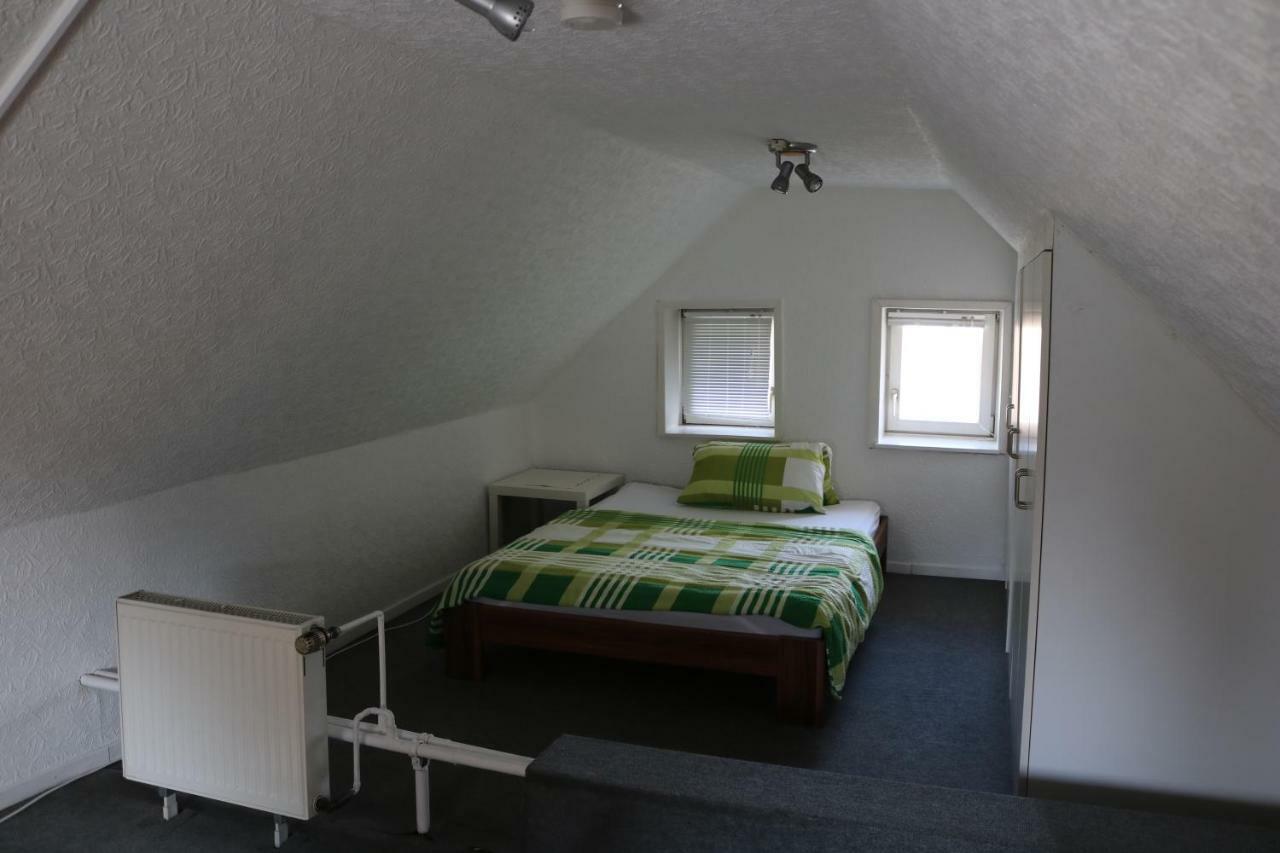 Kleines, Gemuetliches Haeuschen Appartement Mönchengladbach Buitenkant foto